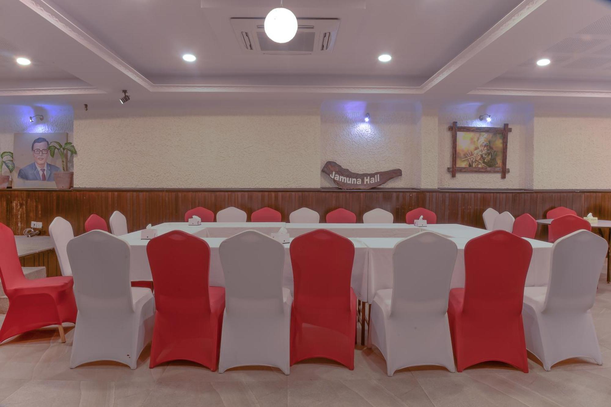 Hotel Raniban Arcade Pokhara Luaran gambar