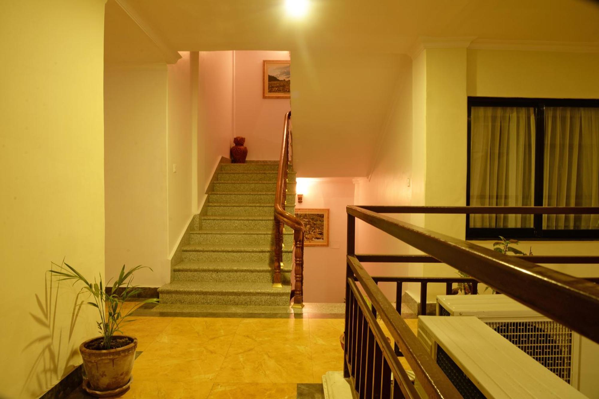 Hotel Raniban Arcade Pokhara Luaran gambar